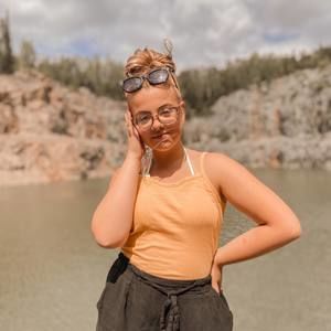 Meet your Posher, Maude-évelyne